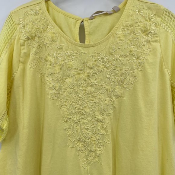 Soft Surroundings Angelwing Top Embroidered Floral‎ Keyhole Yellow Size Medium - Picture 2 of 7